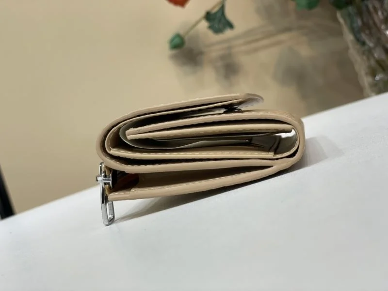 Louis Vuitton Wallets Purse Comfortable 40190
