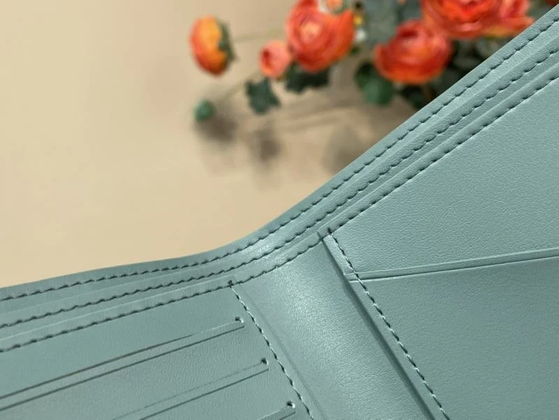 Louis Vuitton Wallets Purse EyeCatching 40178