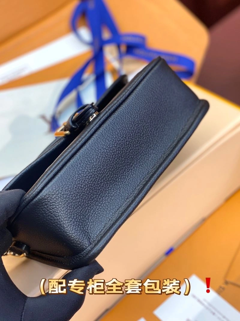 RelaxedFit Louis Vuitton Wallets Purse 69295