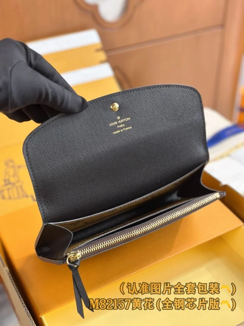 Resilient Louis Vuitton Wallets Purse 37690