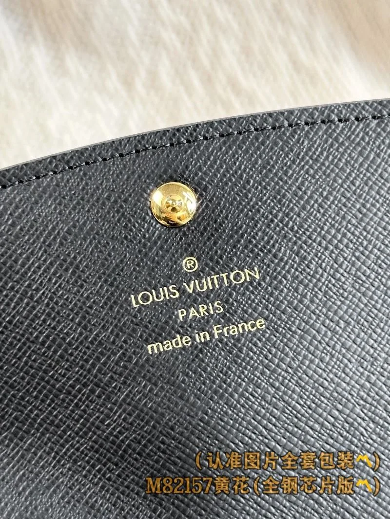 Resilient Louis Vuitton Wallets Purse 37690