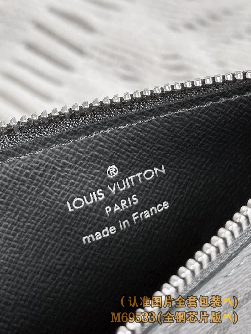 Sporty Louis Vuitton Wallets Purse 69196