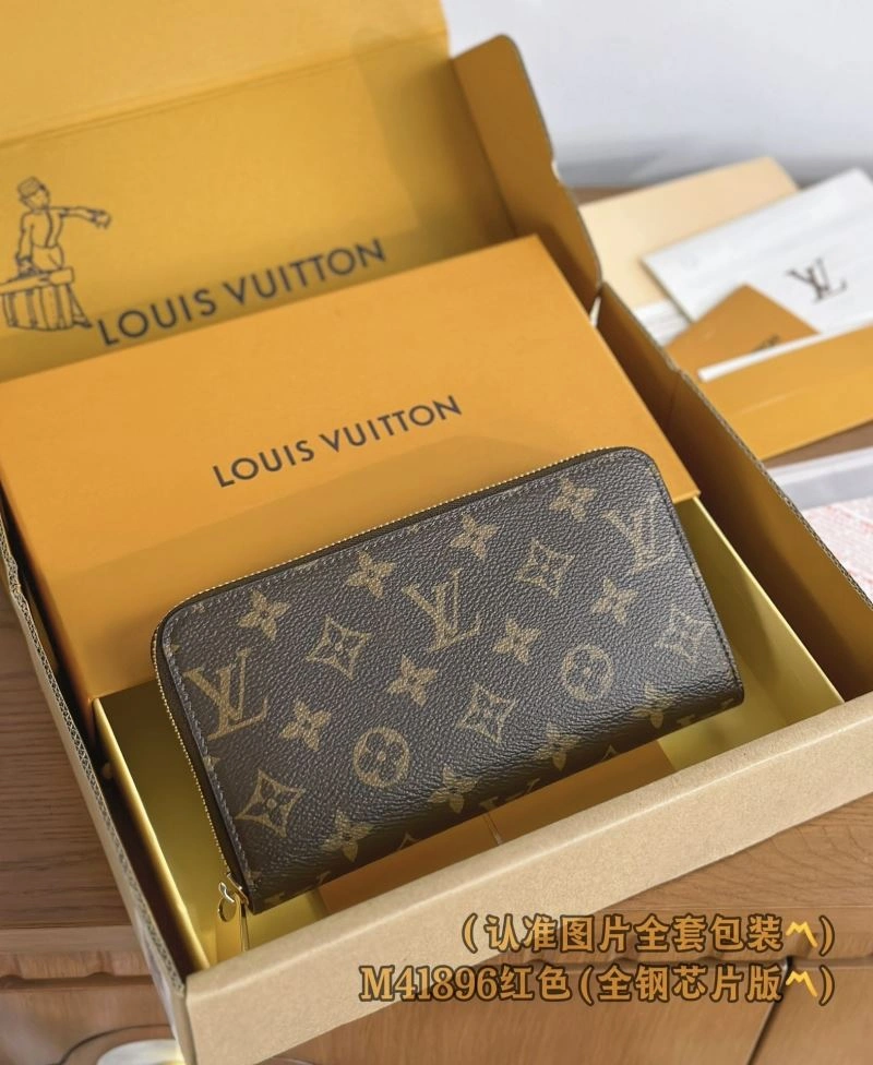 Bright Louis Vuitton Wallets Purse 69152