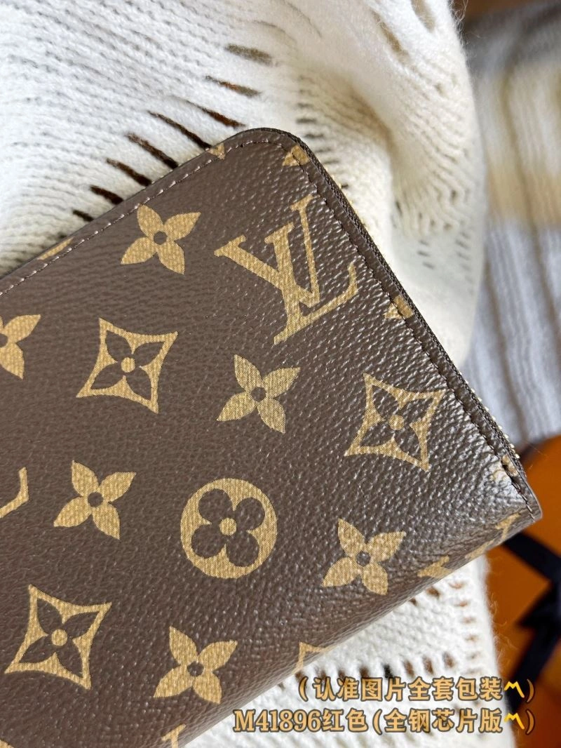 Bright Louis Vuitton Wallets Purse 69152