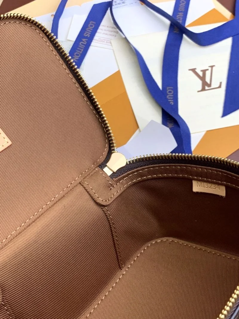 Louis Vuitton Wallets Purse UrbanChic 37677