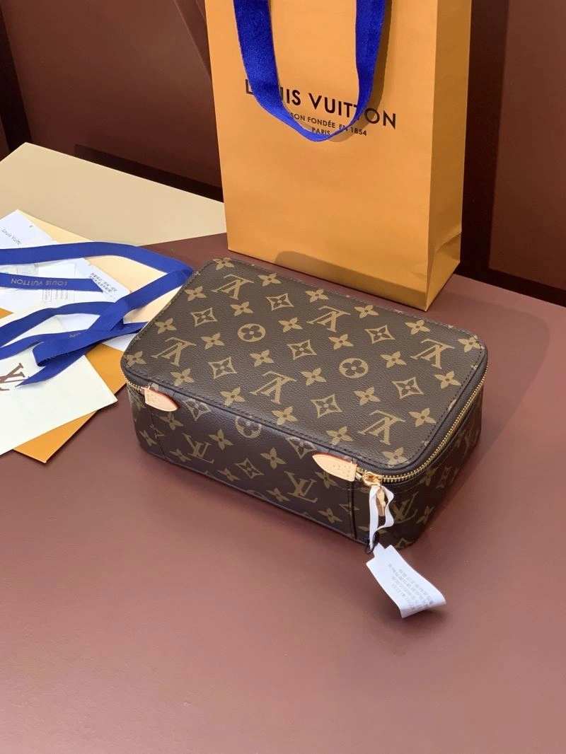 Louis Vuitton Wallets Purse Practical 69163