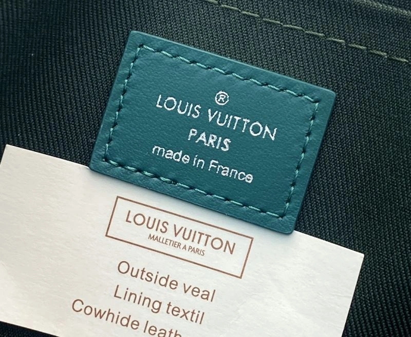Louis Vuitton Wallets Purse WeatherProof 66392