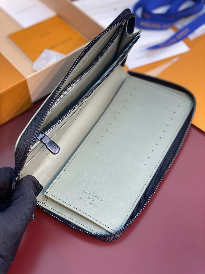 Louis Vuitton Wallets Purse Resilient 66371