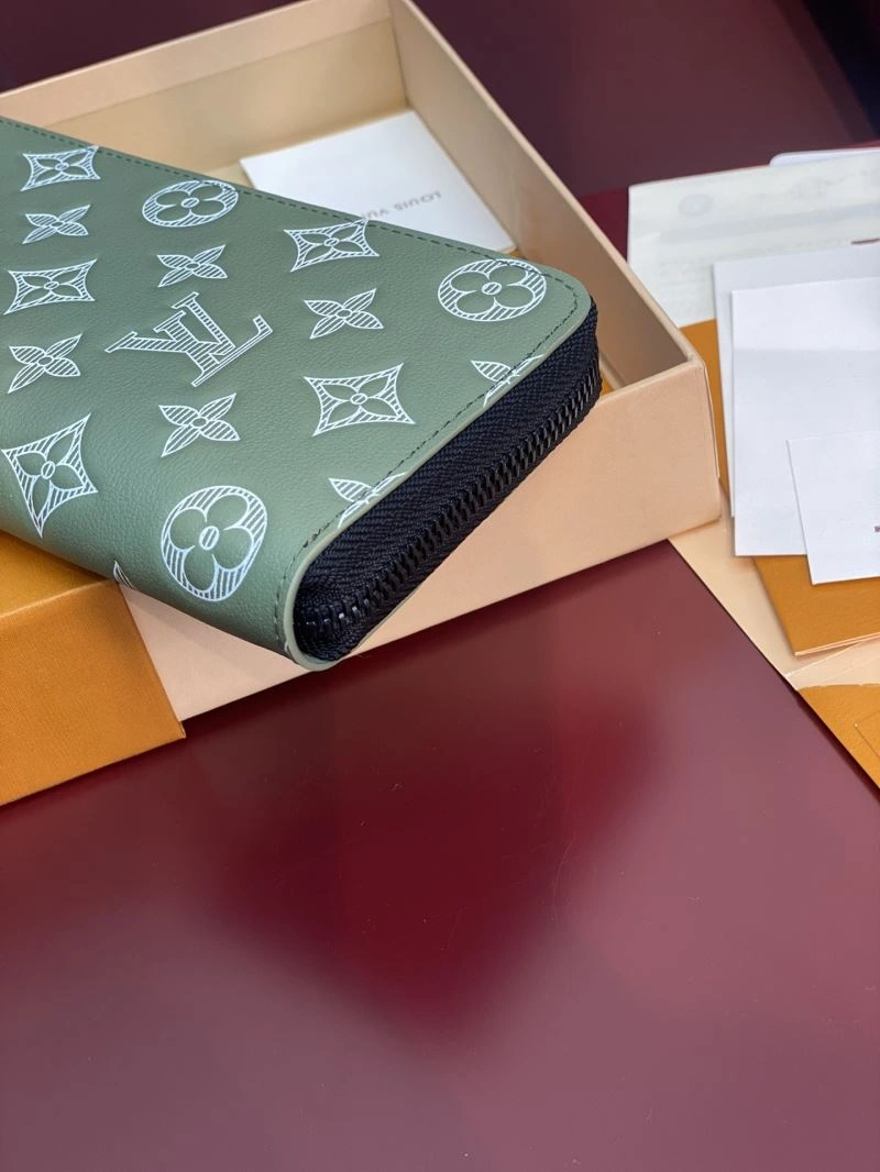 Louis Vuitton Wallets Purse Resilient 66371
