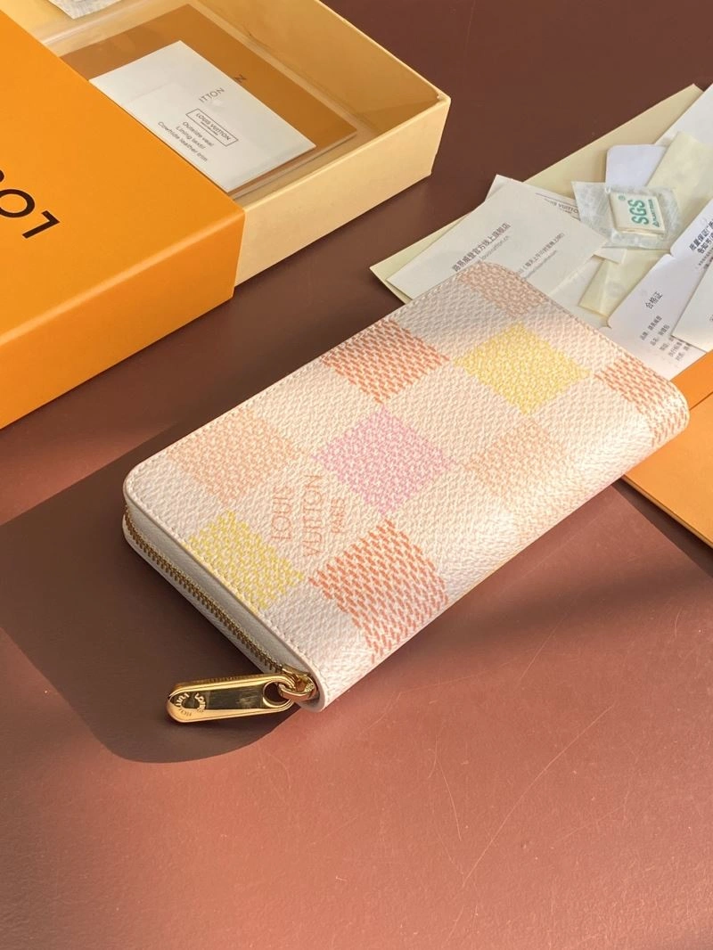 UrbanChic Louis Vuitton Wallets Purse 68203