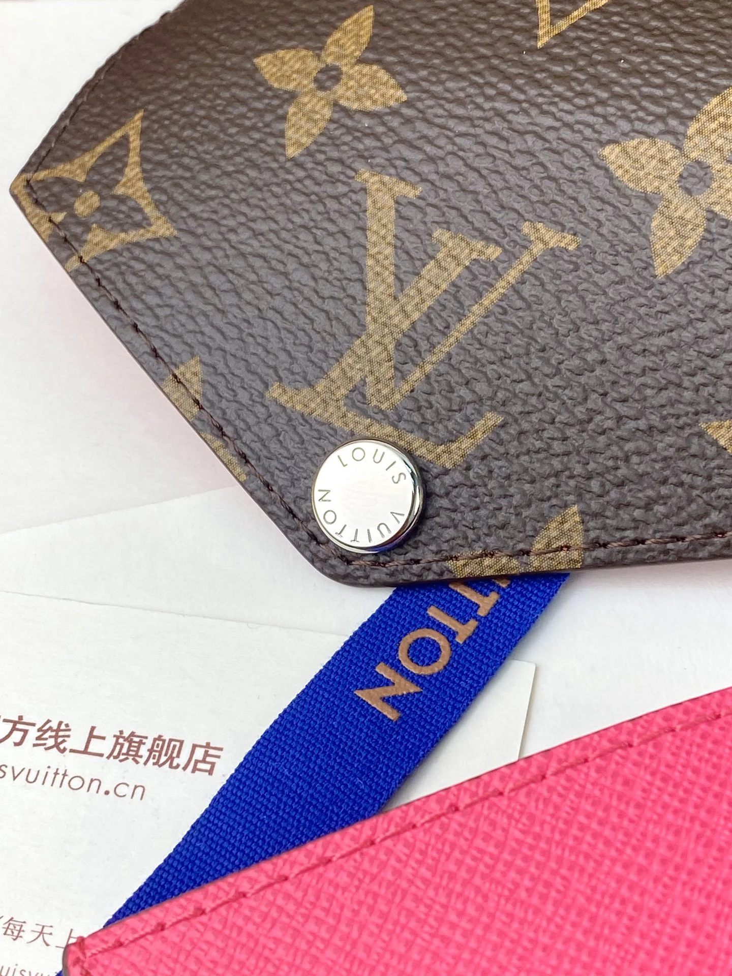 Neat Louis Vuitton Wallets Purse 56197