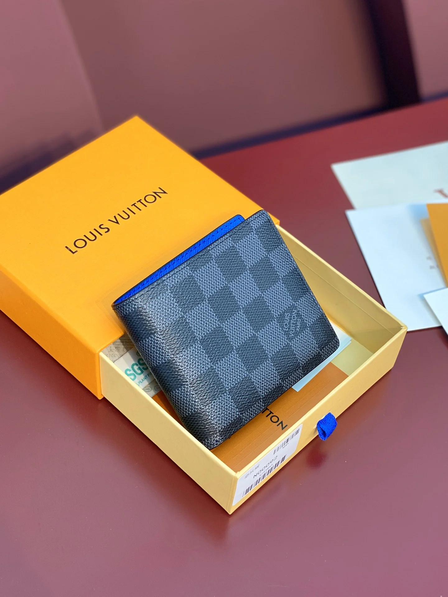 Sleek Louis Vuitton Wallets Purse 56187