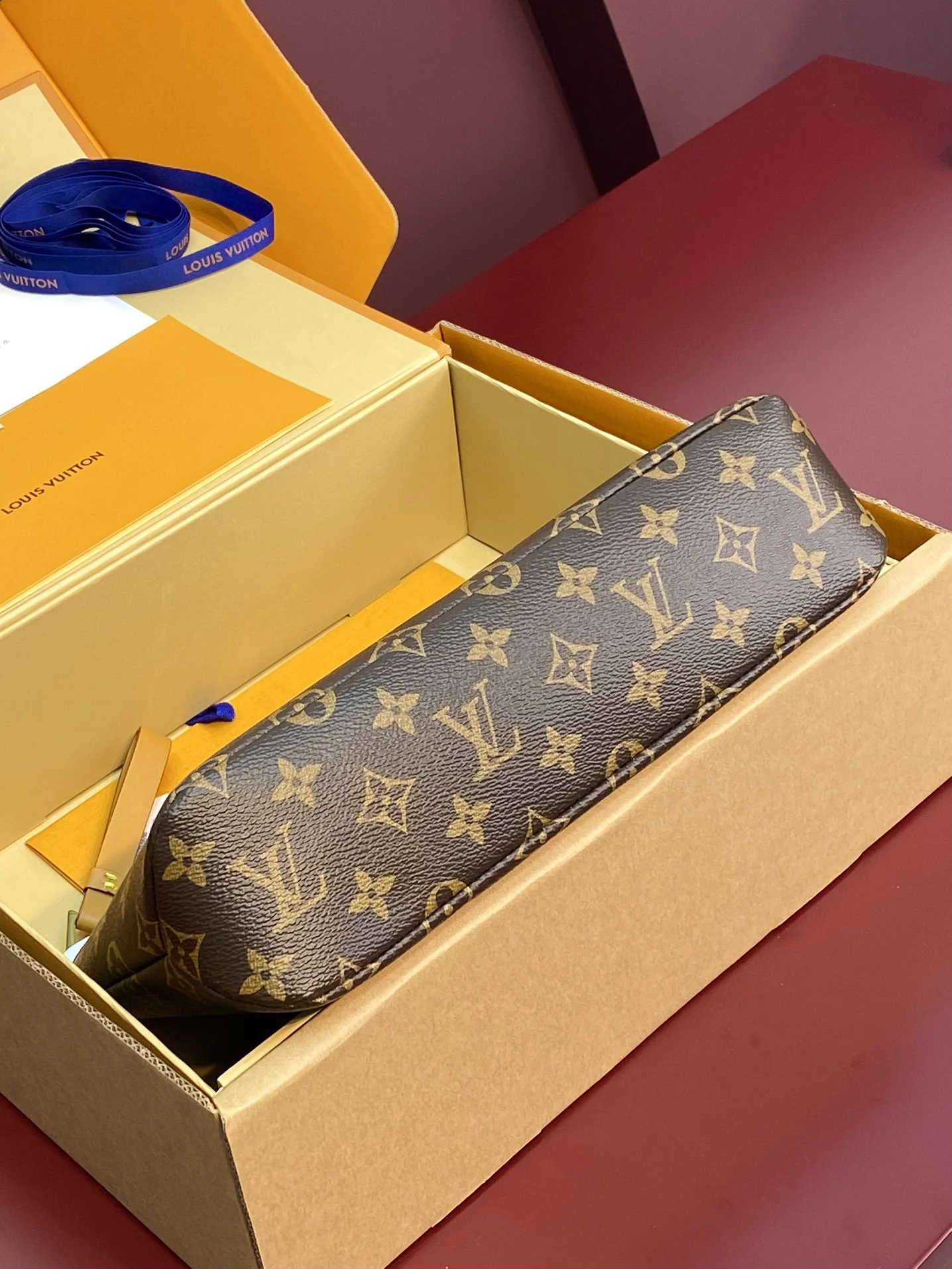 RelaxedFit Louis Vuitton Wallets Purse 56194