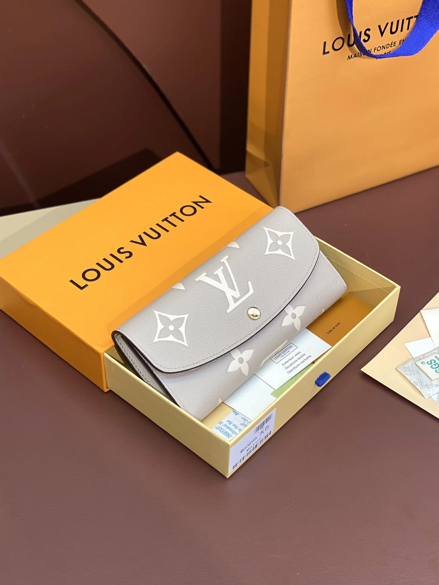 Louis Vuitton Wallets Purse Effortless 56171