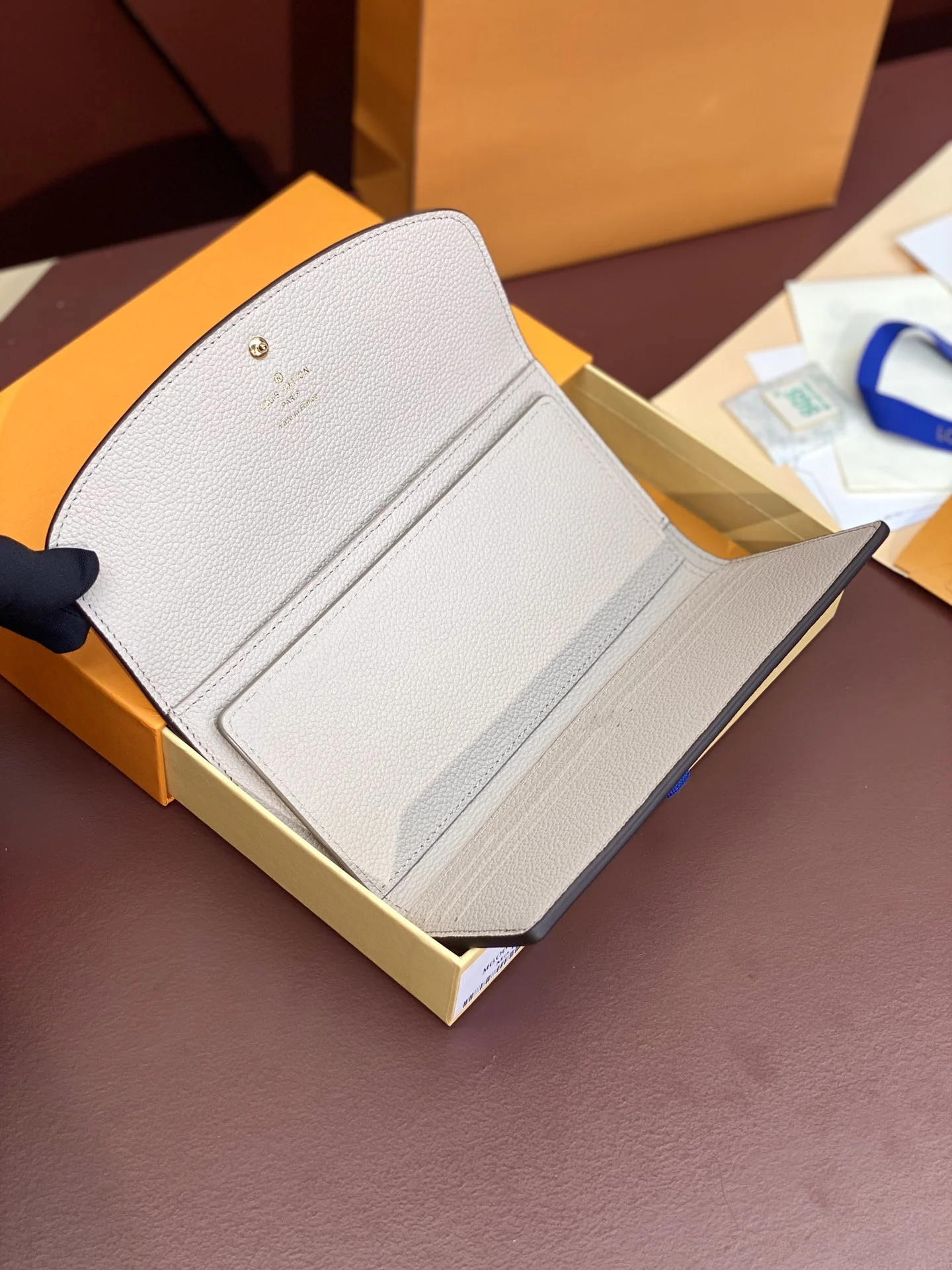 Louis Vuitton Wallets Purse Effortless 56171