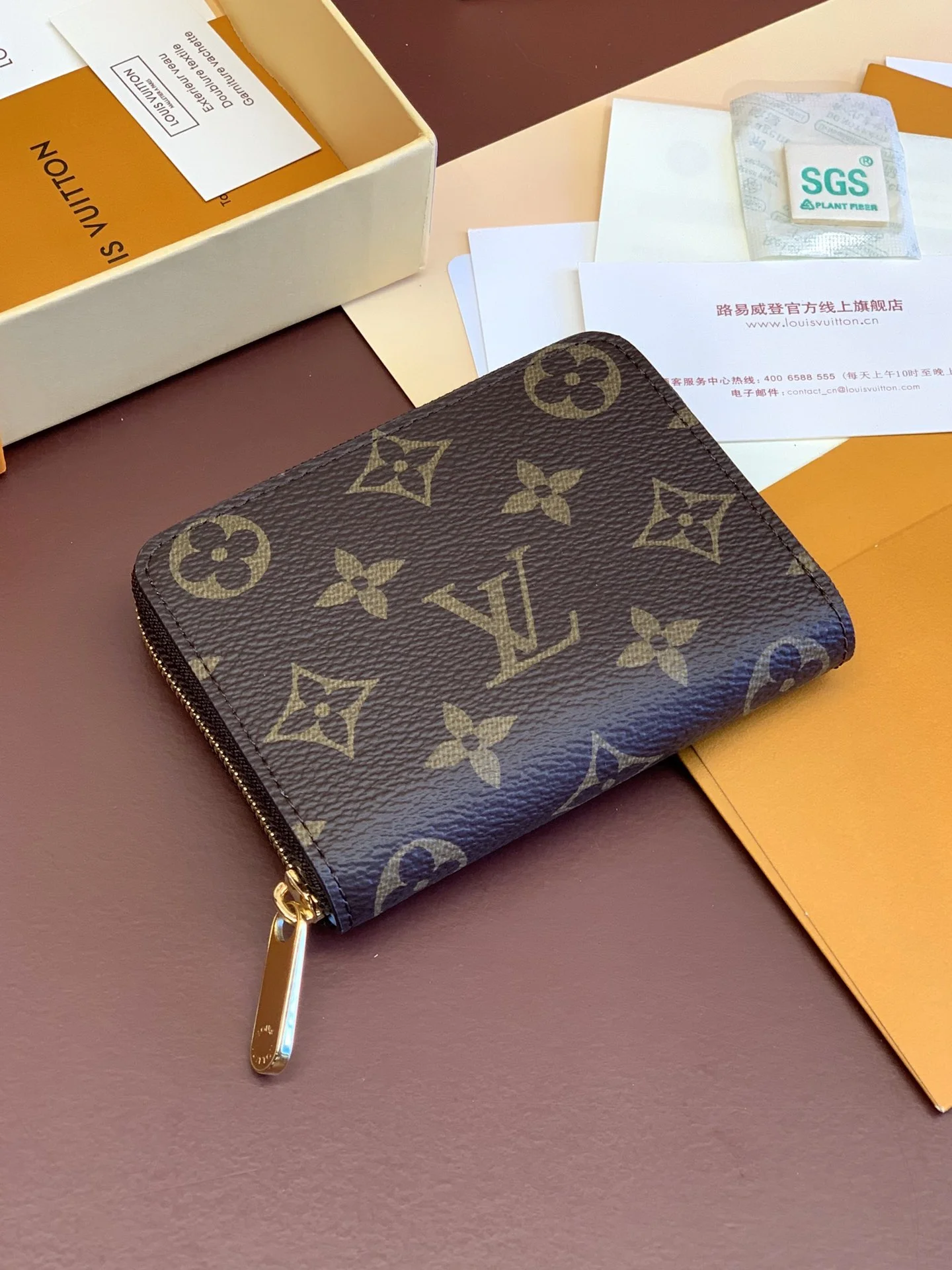 EasyMatch Louis Vuitton Wallets Purse 37621