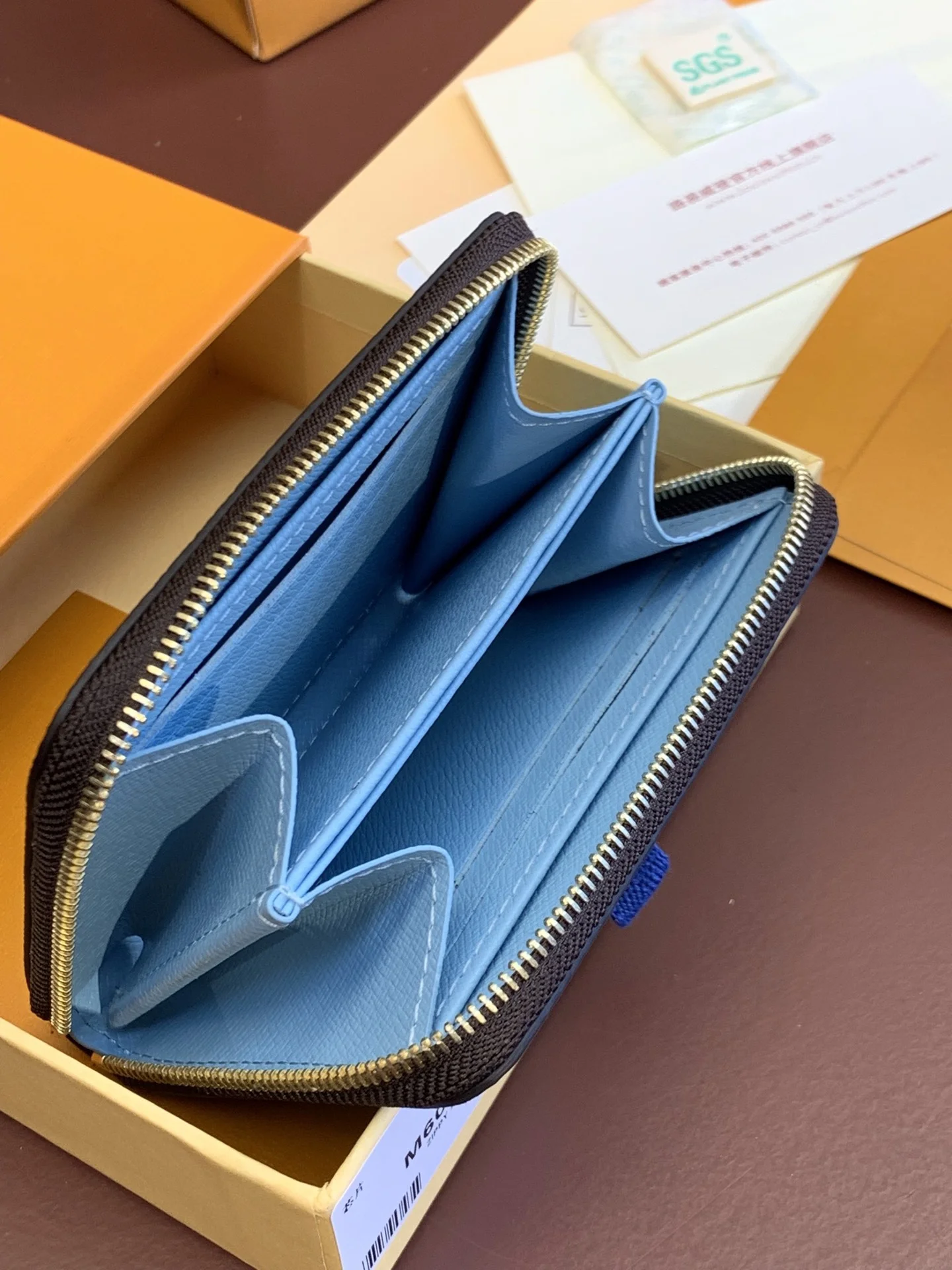 EasyMatch Louis Vuitton Wallets Purse 37621