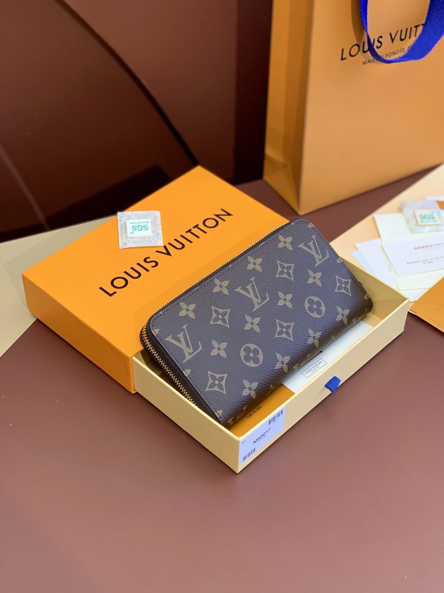 Breathable Louis Vuitton Wallets Purse 56169