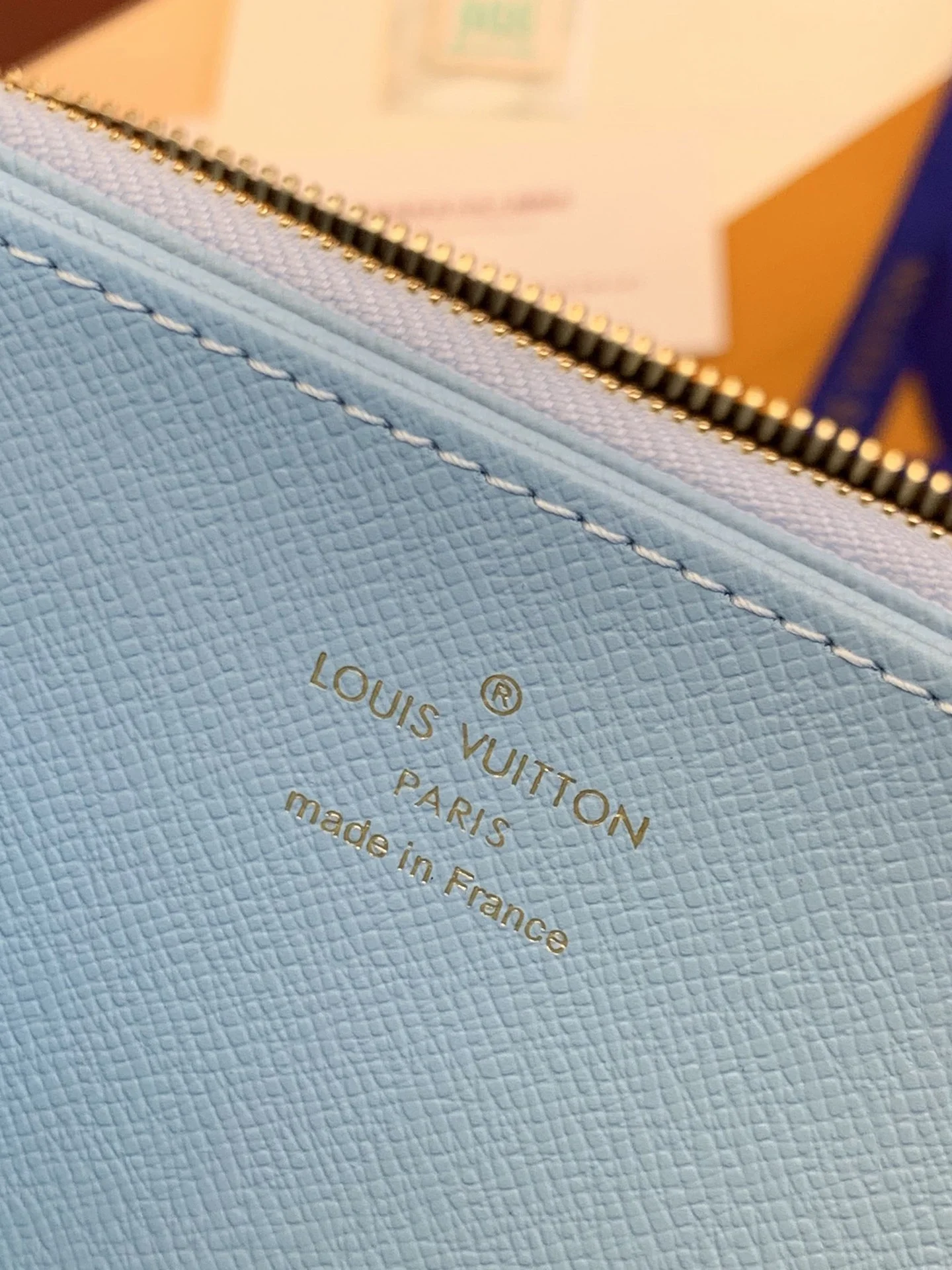 Breathable Louis Vuitton Wallets Purse 56169
