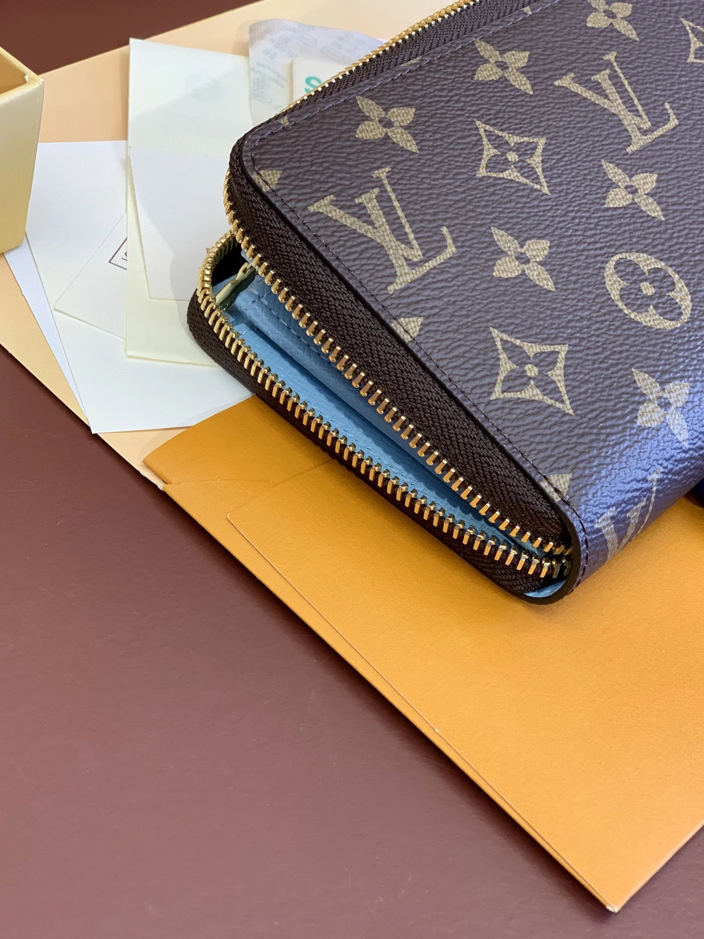 Breathable Louis Vuitton Wallets Purse 56169