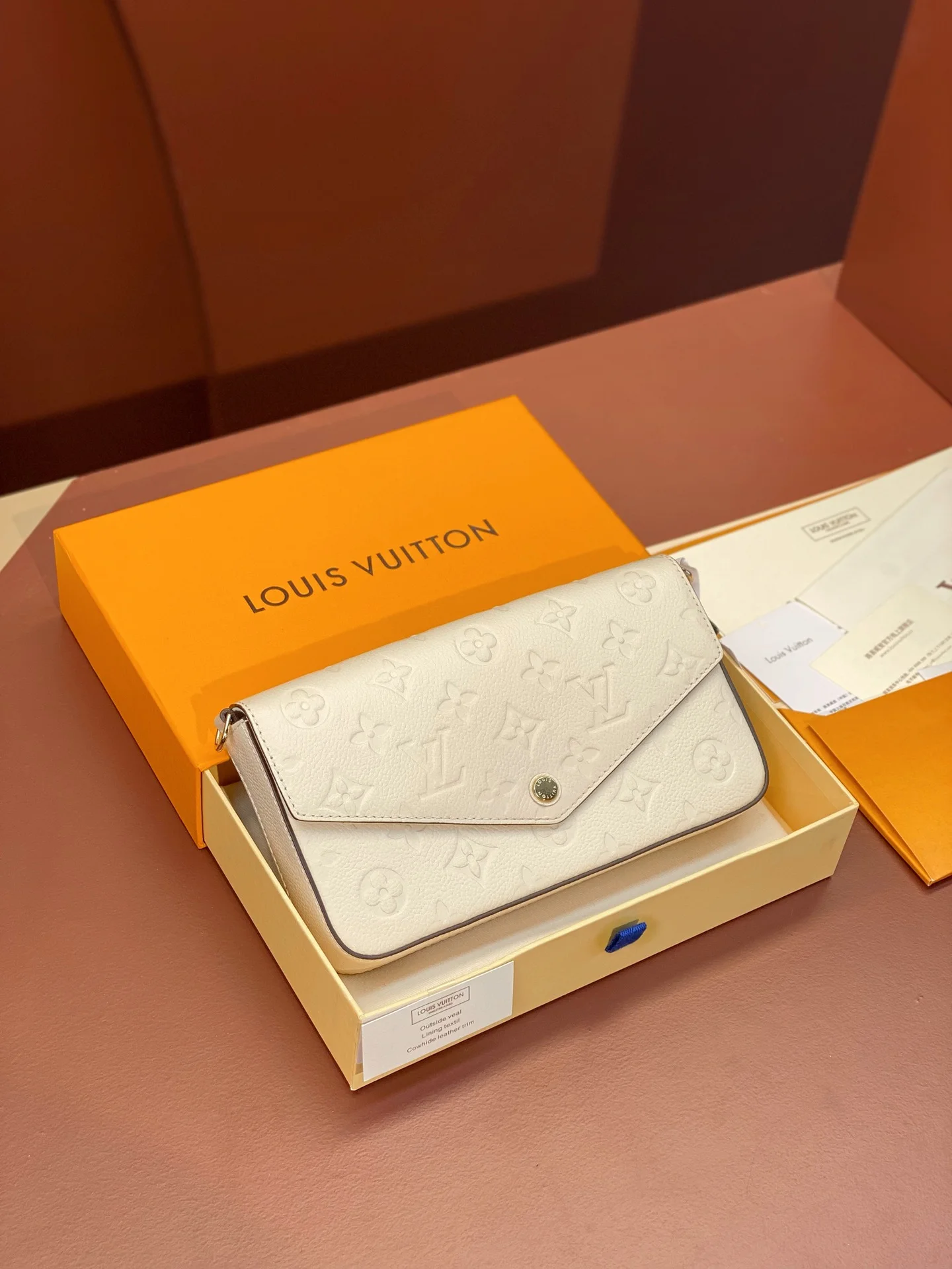 Louis Vuitton Wallets Purse Sleek 56165