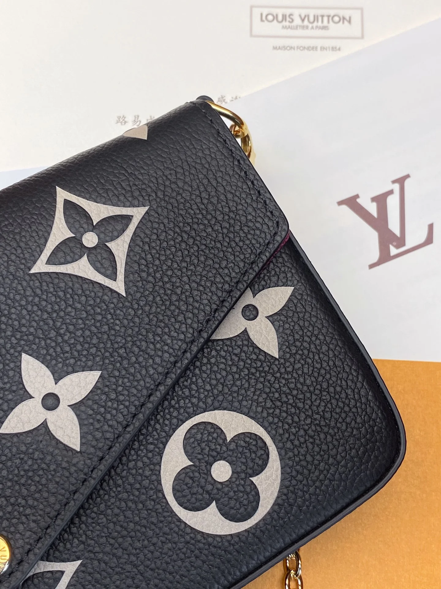 Louis Vuitton Wallets Purse Breathable 56193