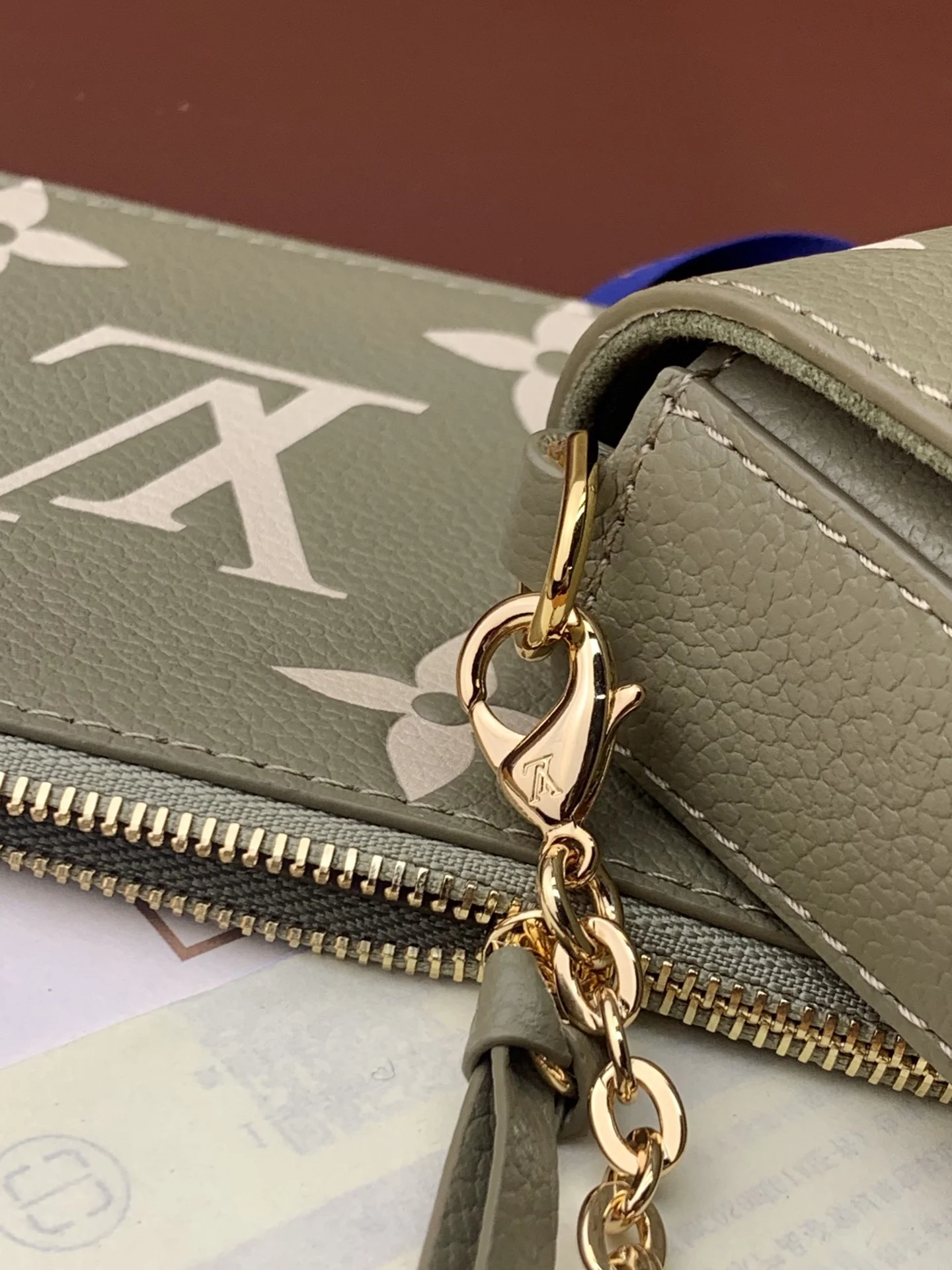 Louis Vuitton Wallets Purse TechFriendly 56191