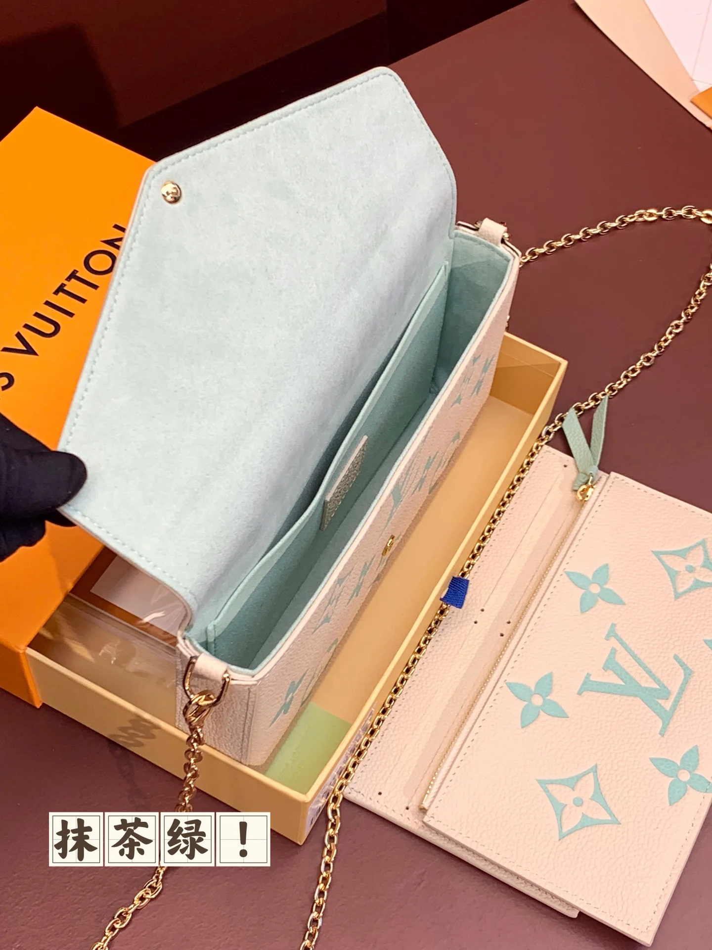 Lightweight Louis Vuitton Wallets Purse 56159