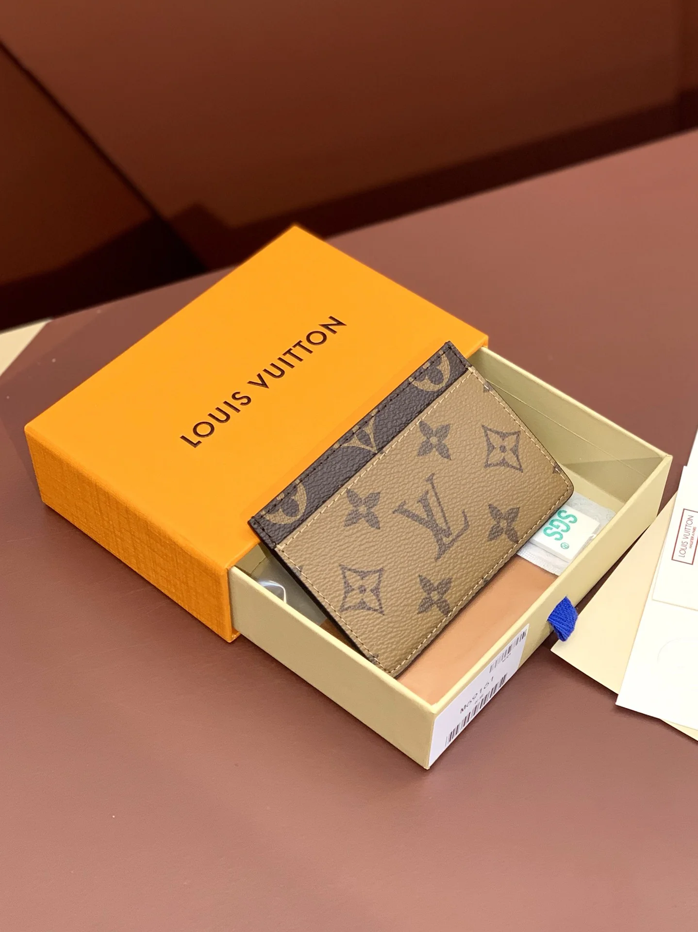 EyeCatching Louis Vuitton Wallets Purse 56155