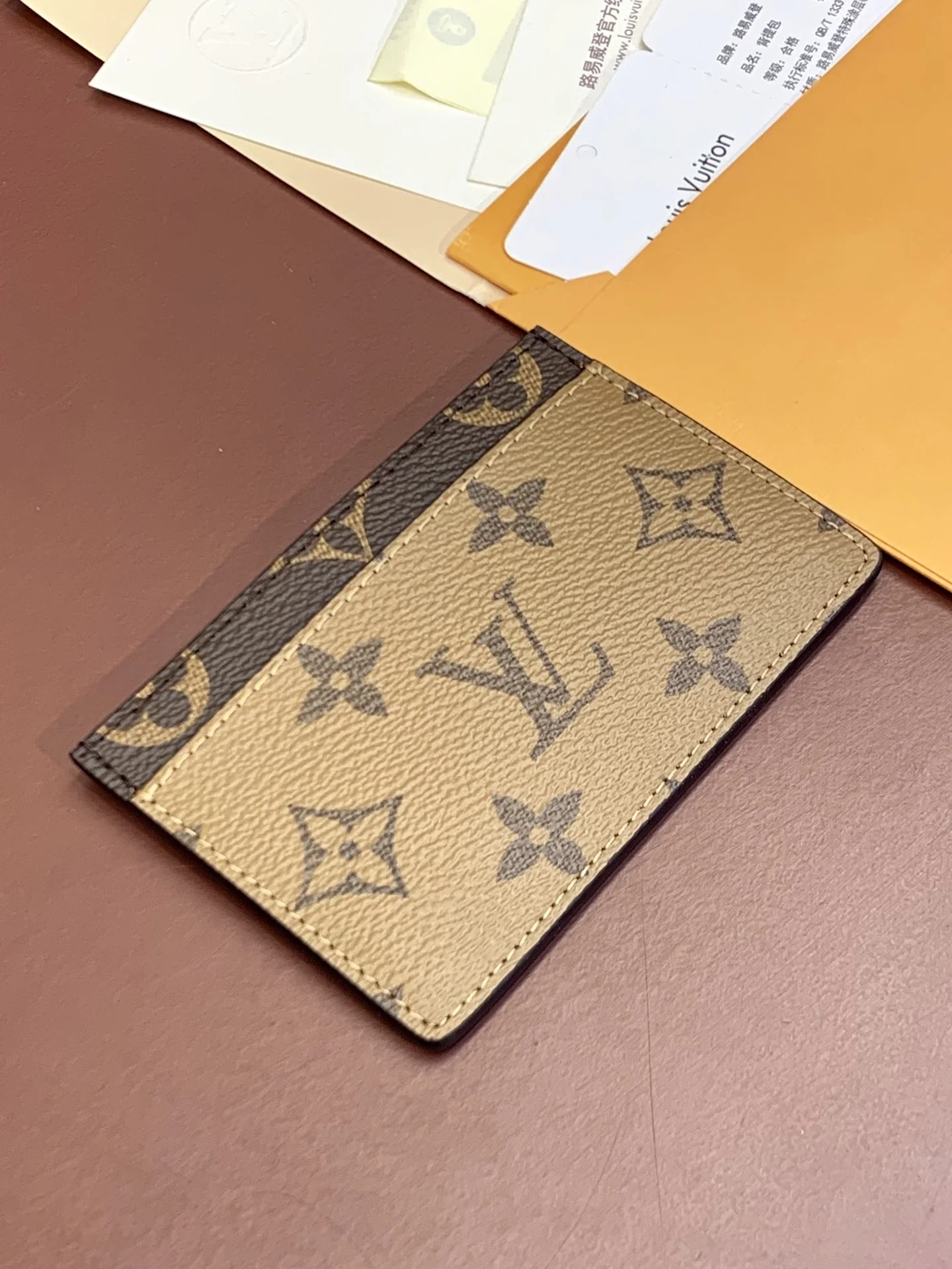 EyeCatching Louis Vuitton Wallets Purse 56155
