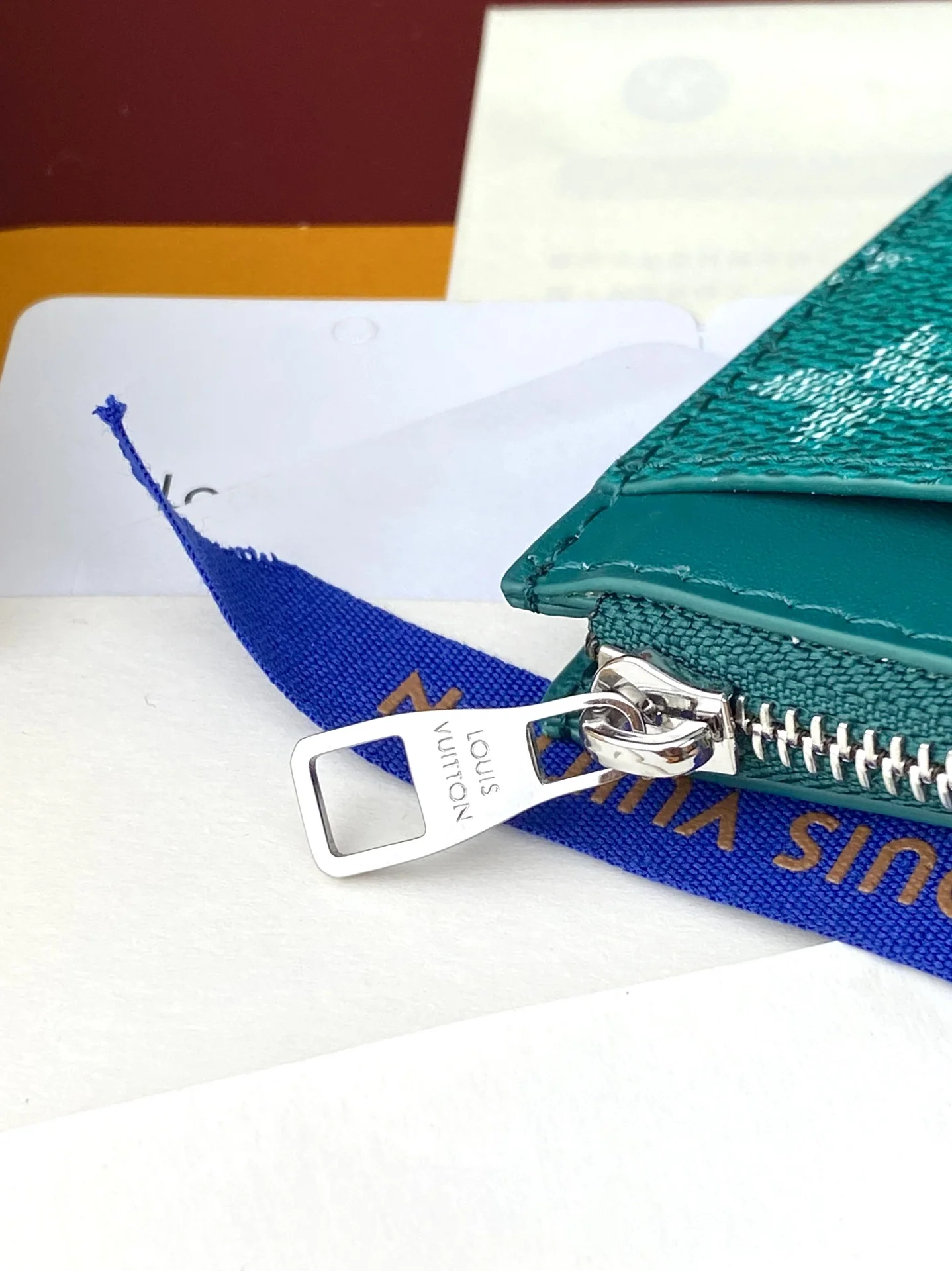 Sporty Louis Vuitton Wallets Purse 56201