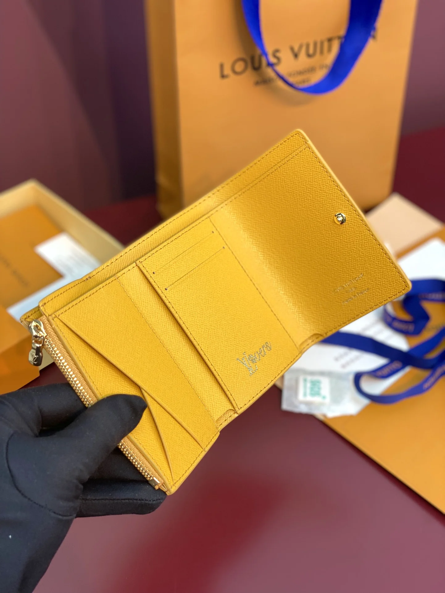 Louis Vuitton Wallets Purse EasyCare 56137