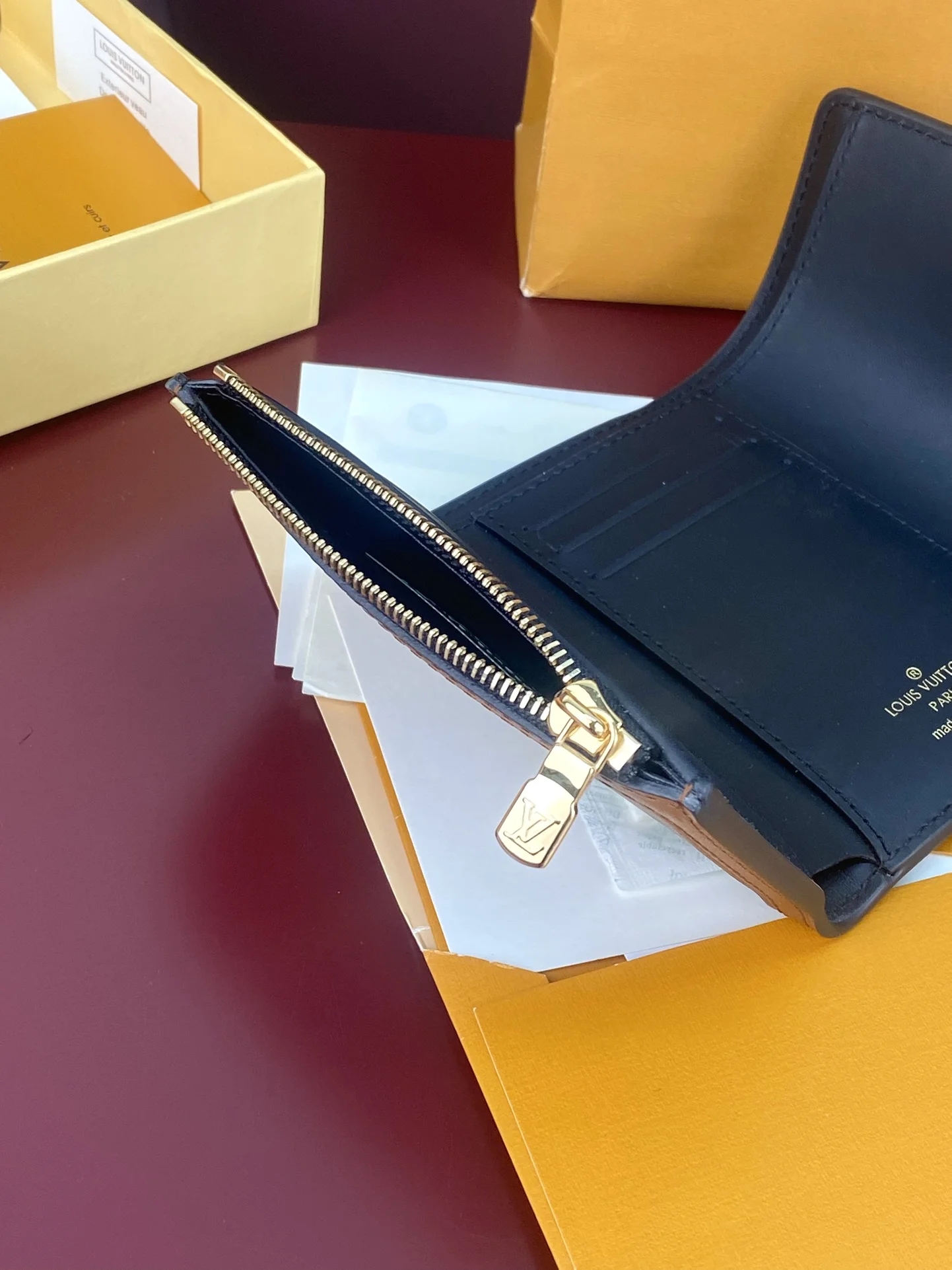 Louis Vuitton Wallets Purse Cozy 56138