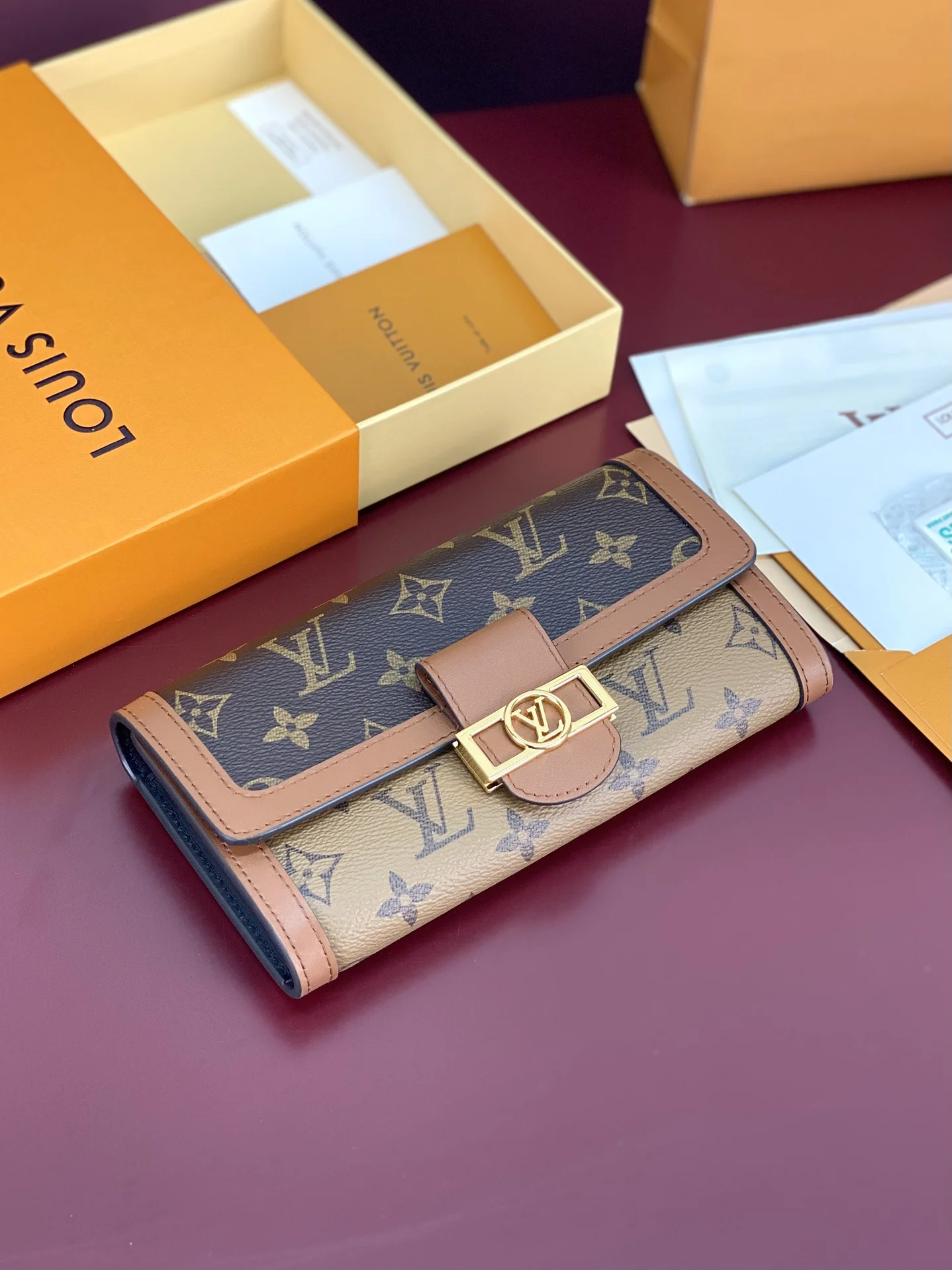 Versatile Louis Vuitton Wallets Purse 37619