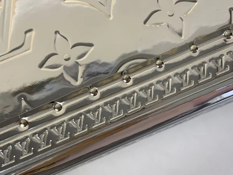 Louis Vuitton Watch Box Tailored 40181