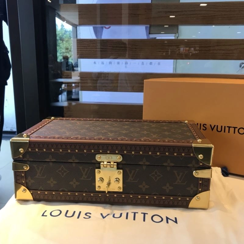 Louis Vuitton Watches Boxes Neat 276993