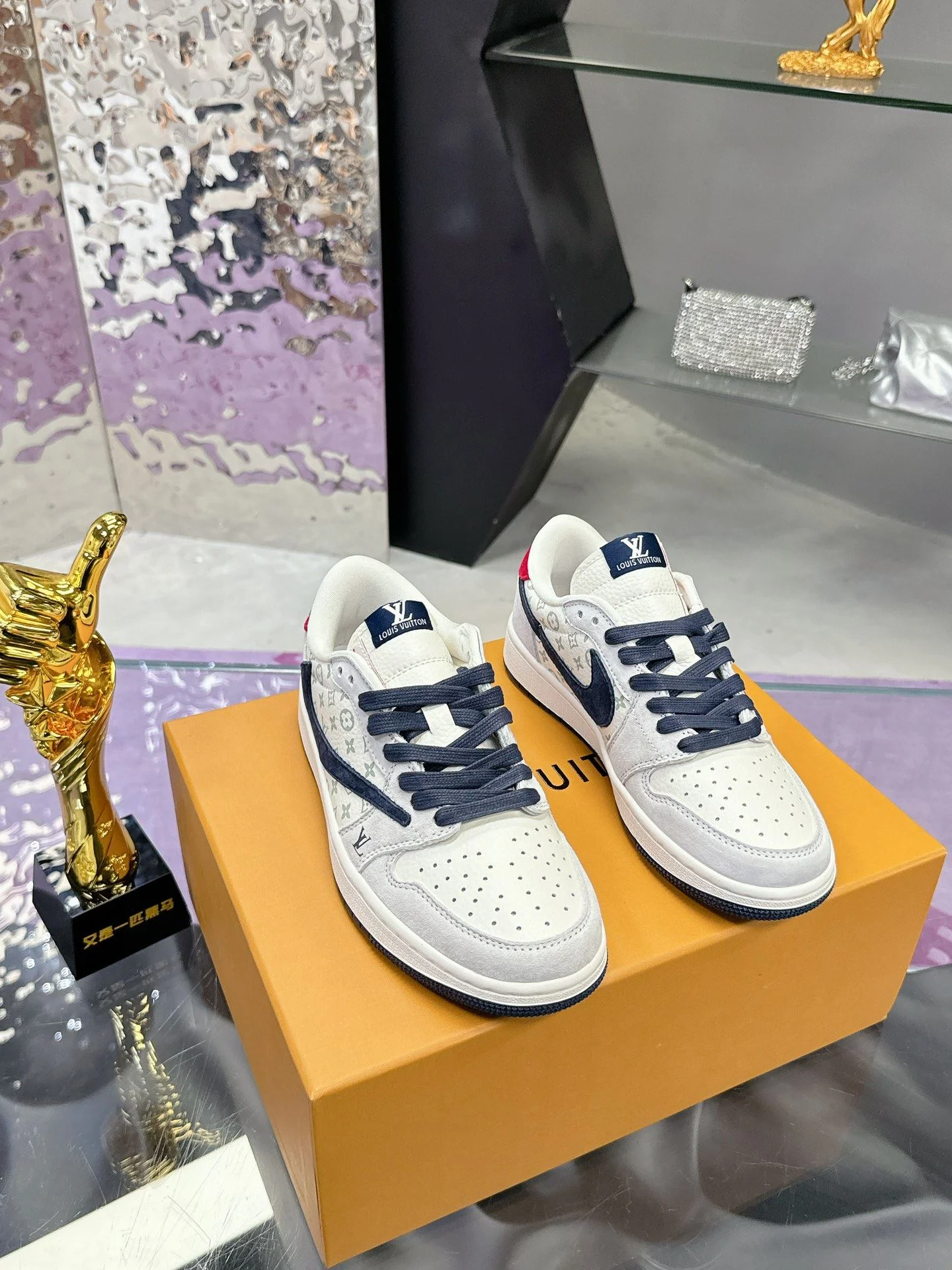 Durable Louis Vuitton x Nike Shoes 31363