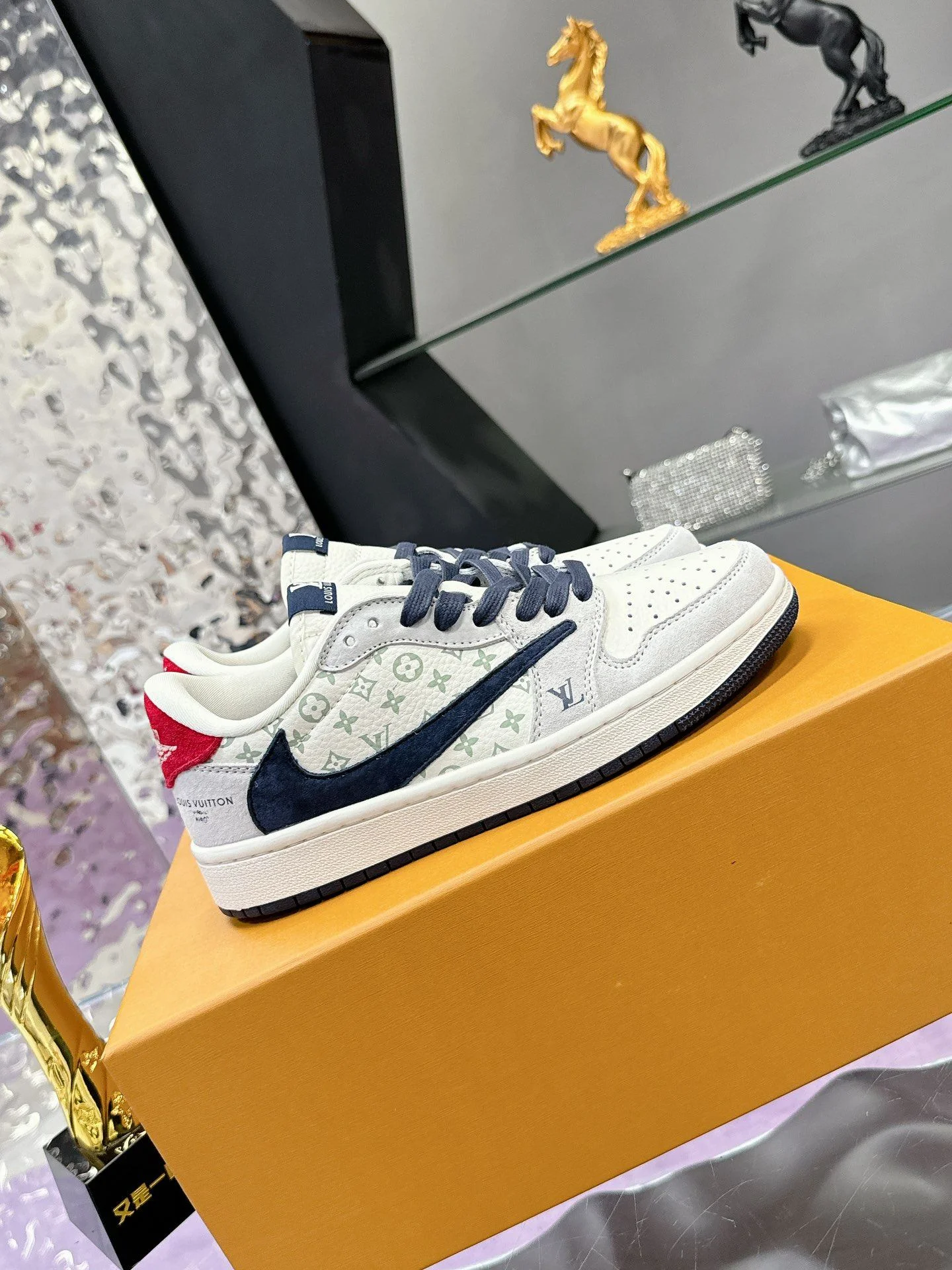 Durable Louis Vuitton x Nike Shoes 31363