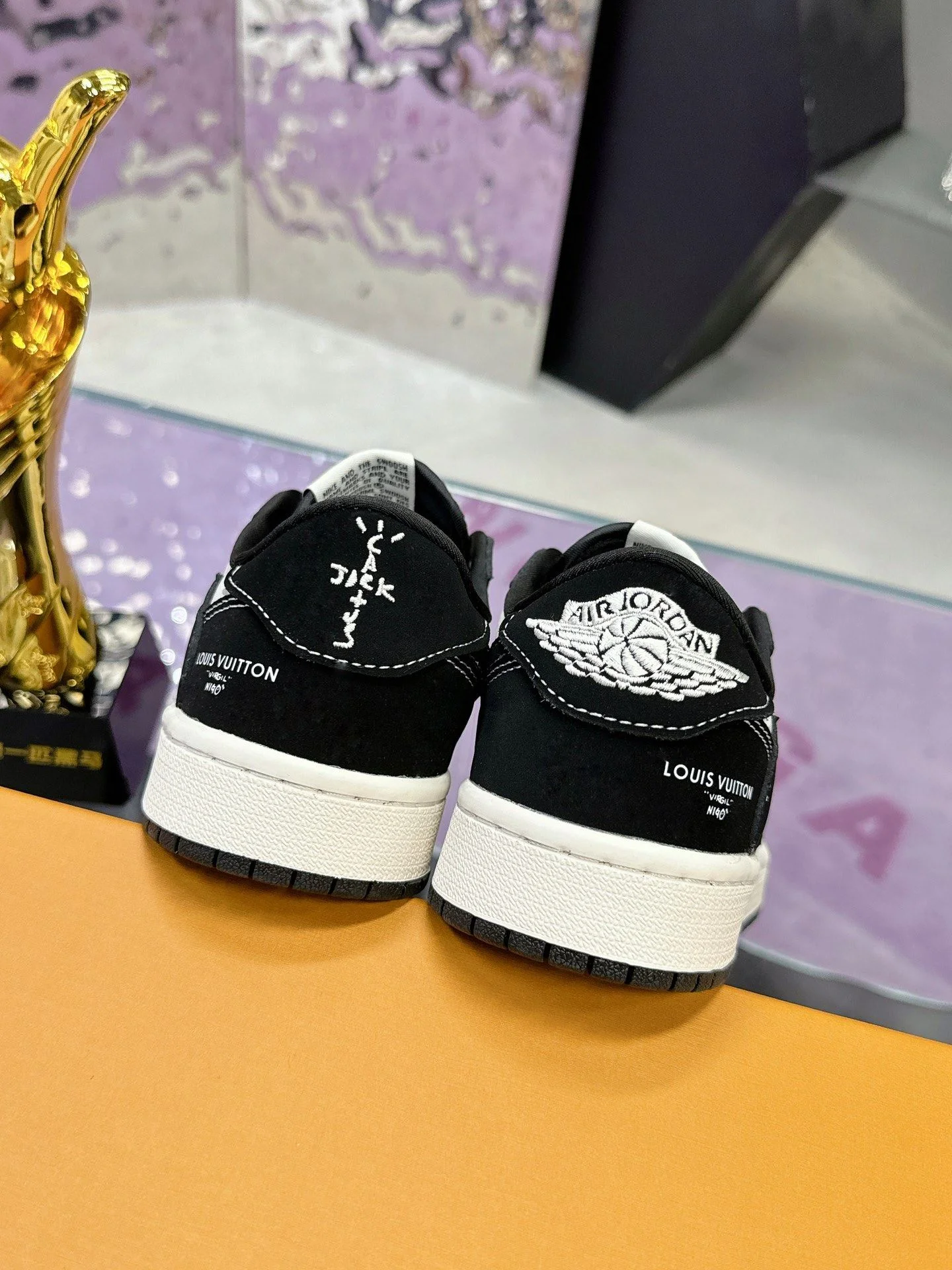 Louis Vuitton x Nike Shoes Compact 31360
