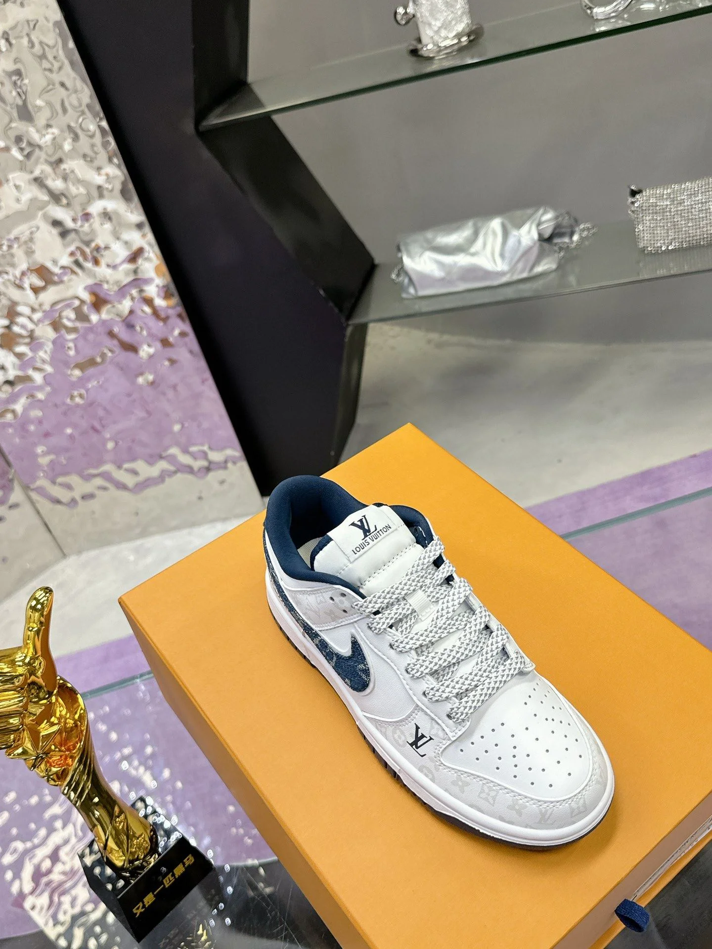 Louis Vuitton x Nike Shoes Colorful 31362