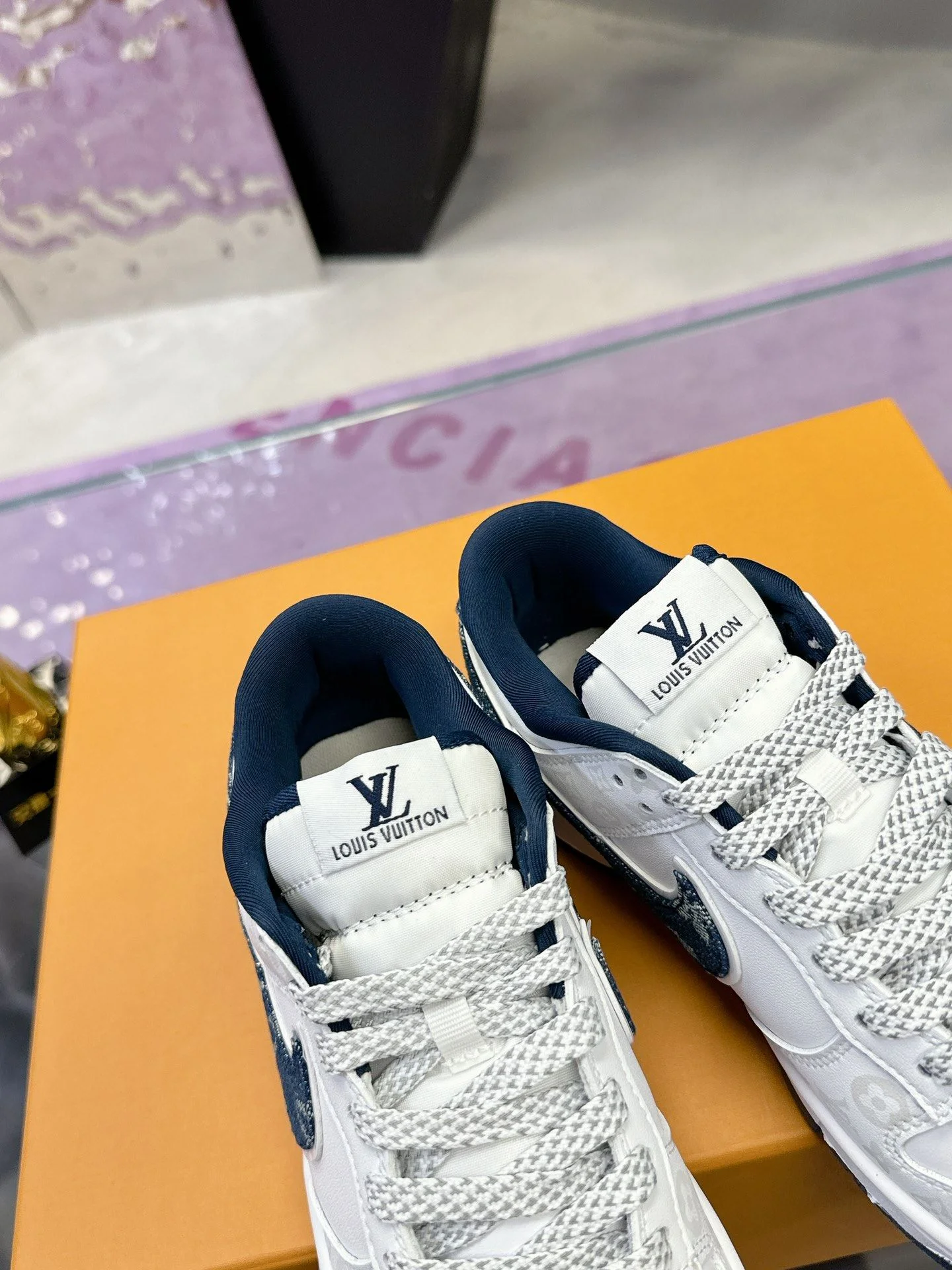 Louis Vuitton x Nike Shoes Colorful 31362