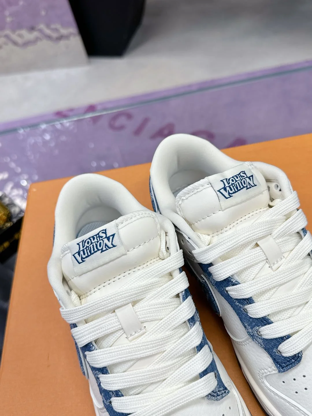 Colorful Louis Vuitton x Nike Shoes 31388