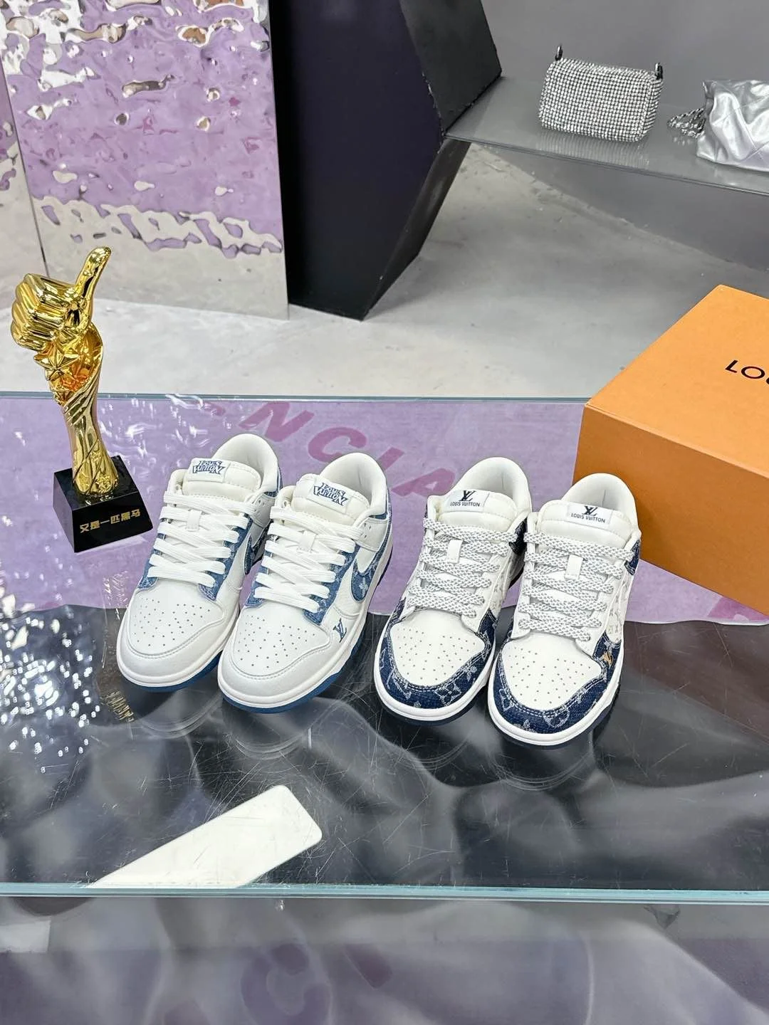 Colorful Louis Vuitton x Nike Shoes 31388