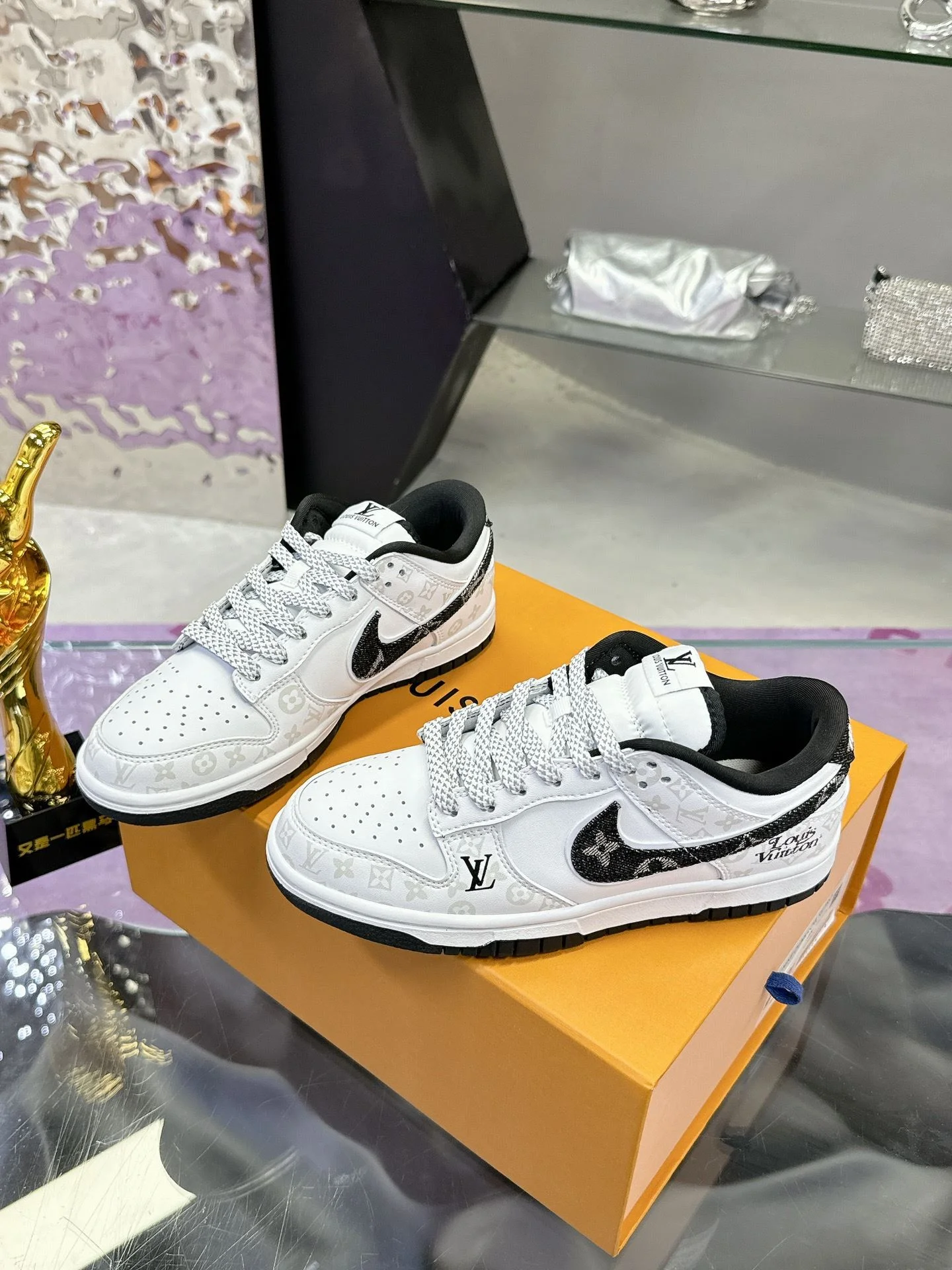 Louis Vuitton x Nike Shoes Comfortable 31361