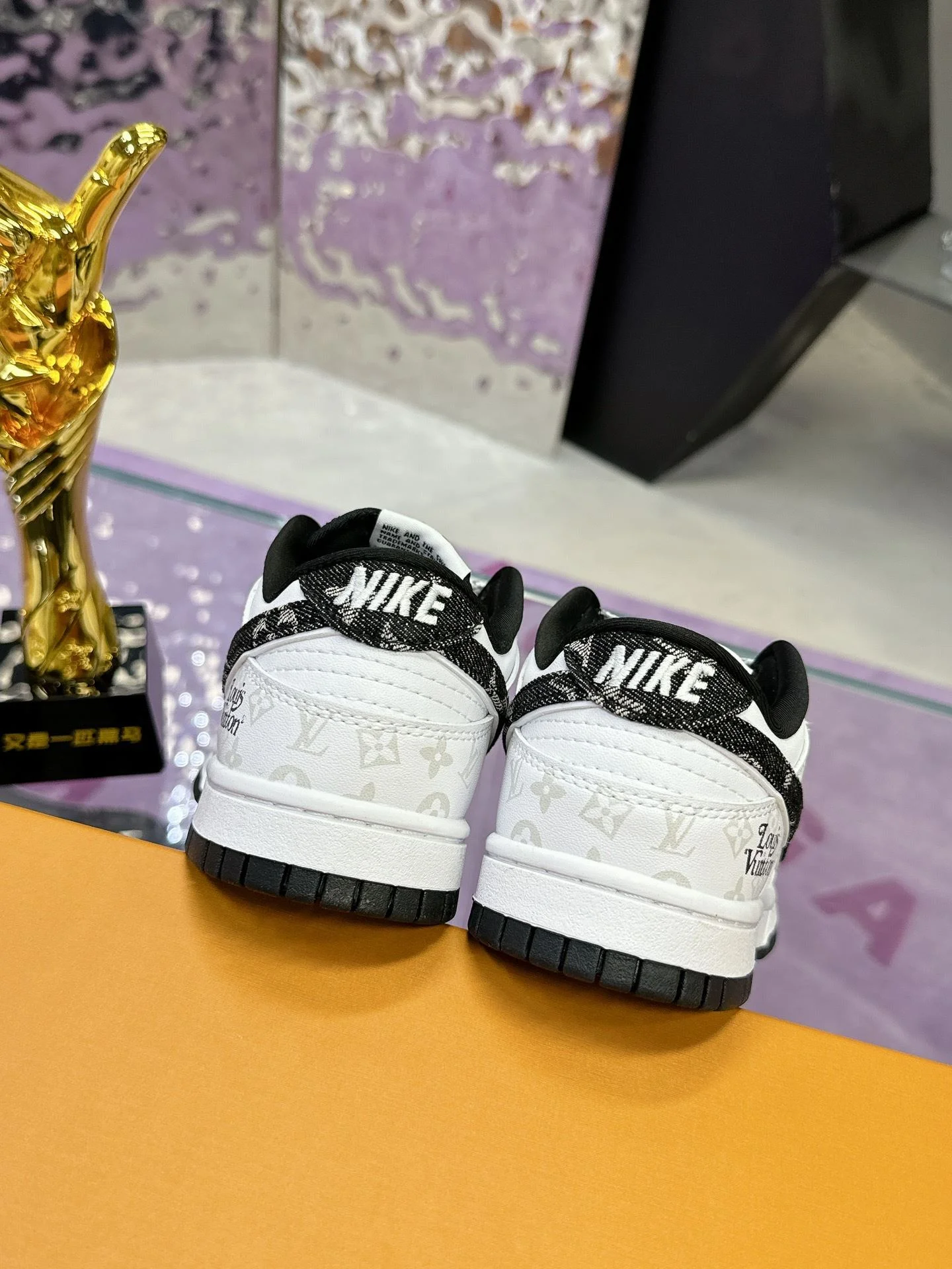 Louis Vuitton x Nike Shoes Comfortable 31361