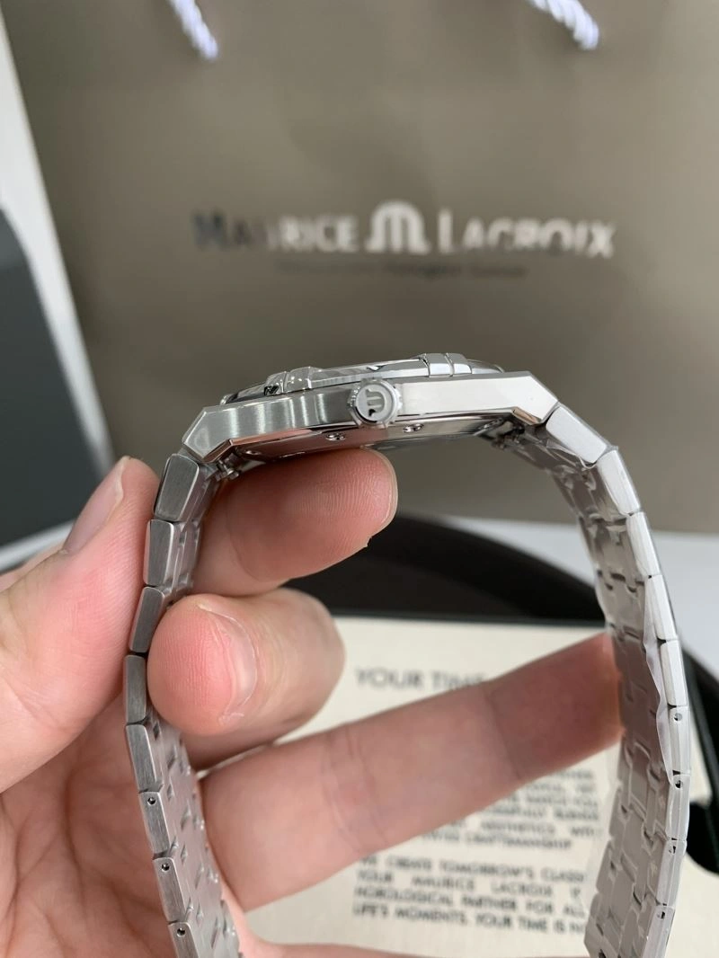 MAURICE LACROIC Watches Comfortable 190051