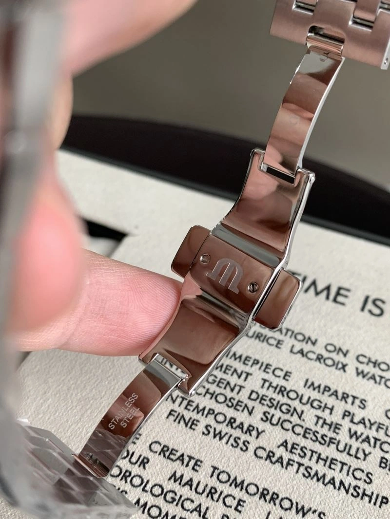 MAURICE LACROIC Watches Comfortable 190051