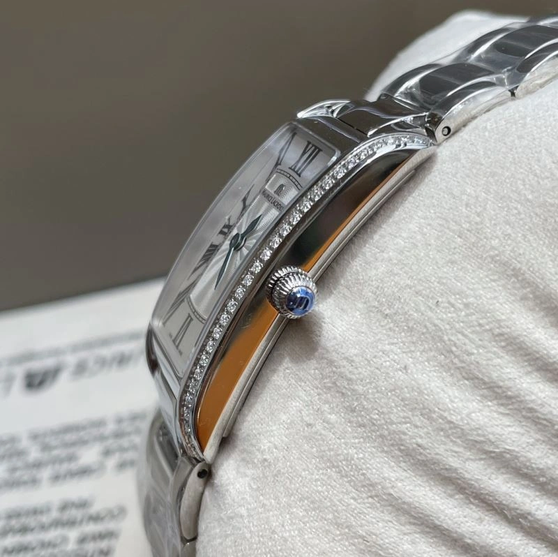 Tailored MAURICE LACROIC Watches 190052