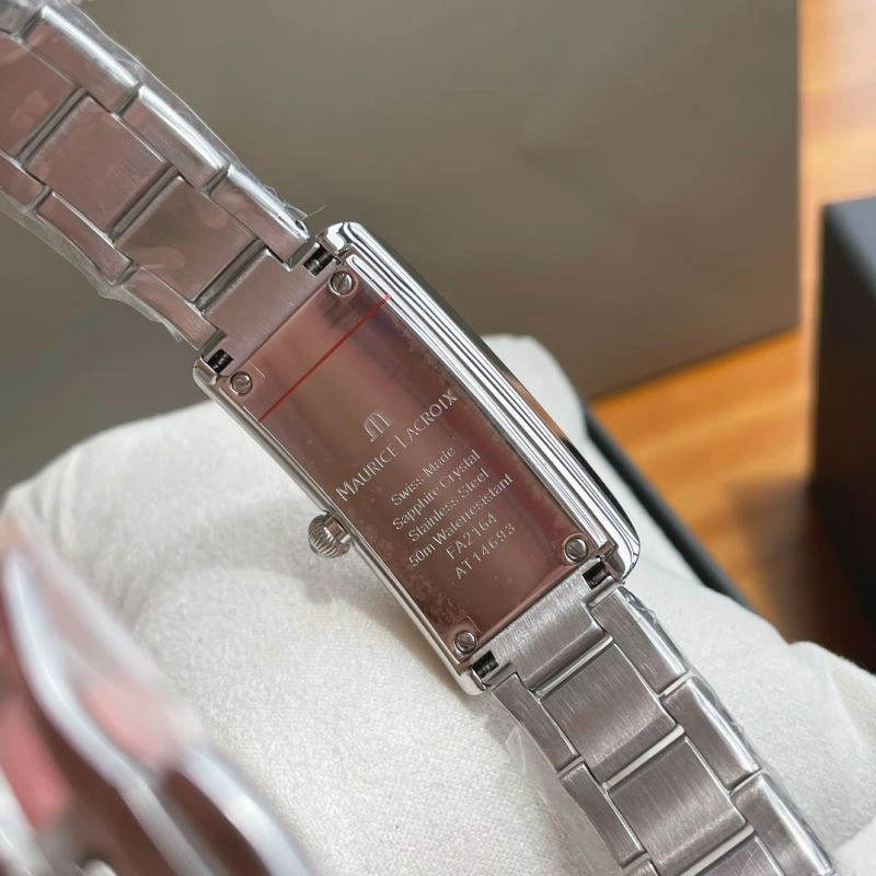 Tailored MAURICE LACROIC Watches 190052