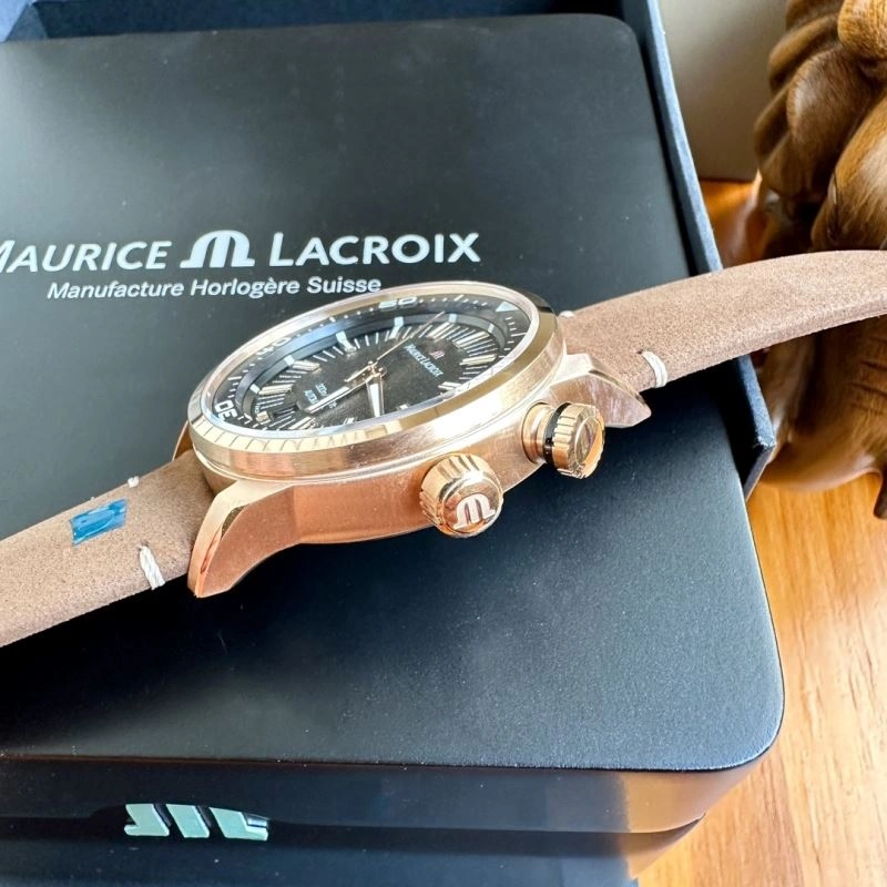 Sporty MAURICE LACROIC Watches 190072